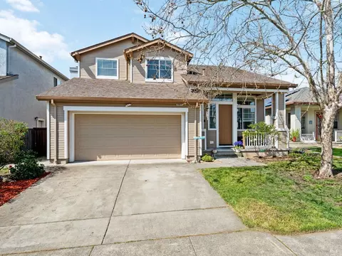 2085 Banjo Dr, Santa Rosa, CA 95407