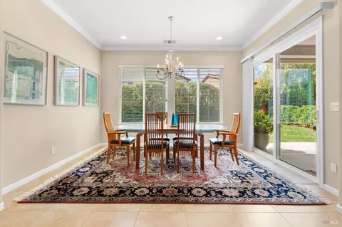 Dining - 417 Eagle Crest Way, Rio Vista, CA 94571 photo 1 of 2