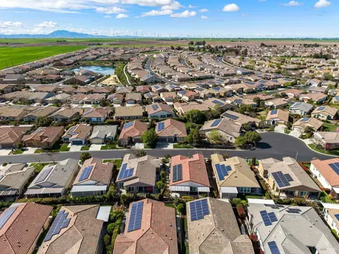 View/Area - 417 Eagle Crest Way, Rio Vista, CA 94571 photo 2 of 19
