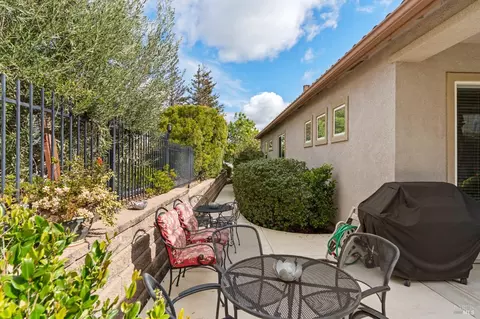 Exterior - 417 Eagle Crest Way, Rio Vista, CA 94571 photo 7 of 13