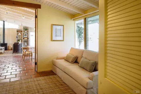 Entry Way - 17850 Carriger Rd, Sonoma, CA 95476 photo 3 of 4