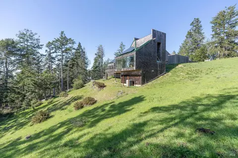 310 Ships Wheel Rd, The Sea Ranch, CA 95497