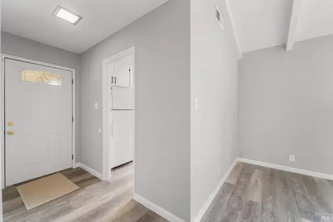 135 Aragon St, Vallejo, CA 94591 photo 9