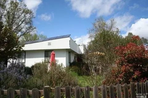 Exterior - 2301 Silk Rd W, Windsor, CA 95492 photo 9 of 19