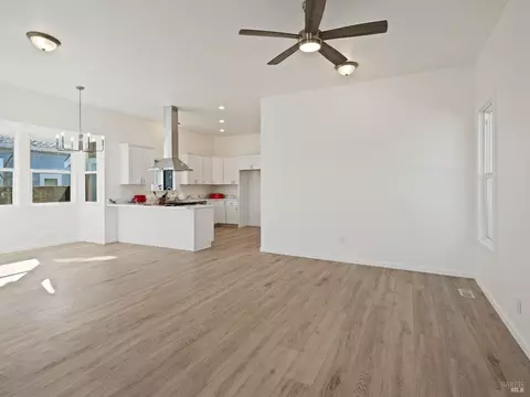 1851 Talmage Rd, Ukiah, CA 95482 photo 3