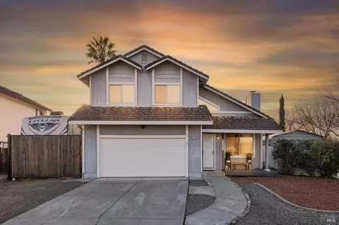 1068 Wood Hollow Cir, Fairfield, CA 94533