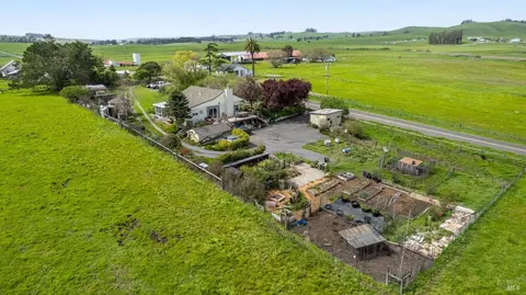 1105 Tomales Rd, Petaluma, CA 94952