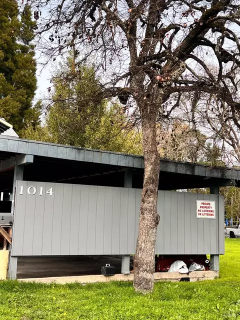 1014 Pine St, Napa, CA 94559 photo 2