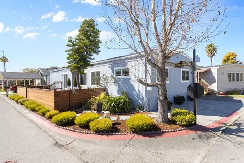 363 Glacier Way, San Rafael, CA 94903