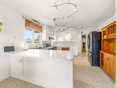 1166 Valle Vista Ave, Vallejo, CA 94589 photo 9