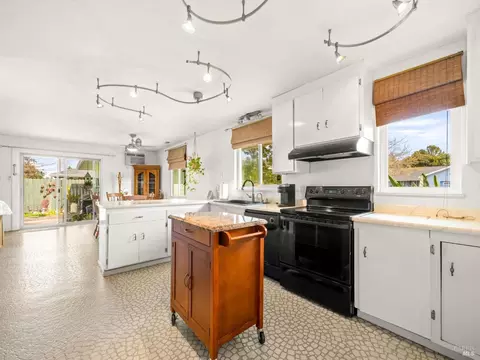 1166 Valle Vista Ave, Vallejo, CA 94589 photo 7