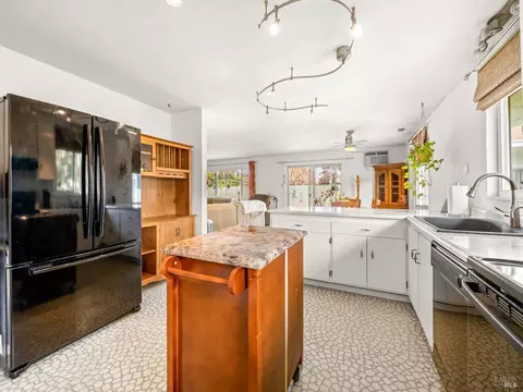 1166 Valle Vista Ave, Vallejo, CA 94589 photo 10