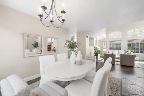 Dining - 407 Rolling Oak Dr, Vacaville, CA 95688 photo 1 of 5