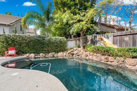 Exterior - 407 Rolling Oak Dr, Vacaville, CA 95688 photo 10 of 18