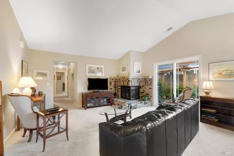 226 Usher Dr, Windsor, CA 95492 photo 8