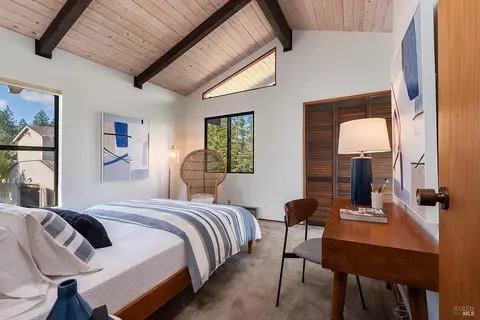 Bedroom - 3651 Bones Rd, Sebastopol, CA 95472 photo 2 of 3