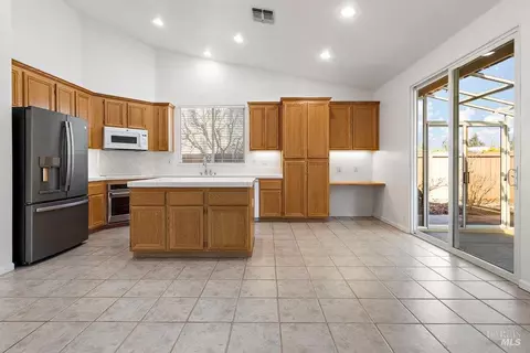 463 Mccall Dr, Benicia, CA 94510 photo 14