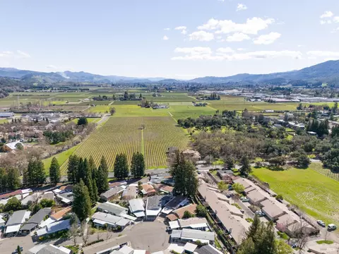 4 San Juan Ct, Saint Helena, CA 94574