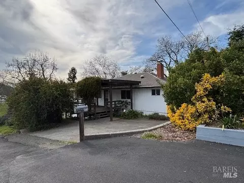 211 Hayman Ct, Santa Rosa, CA 95409