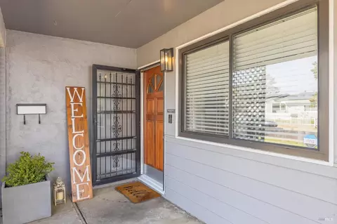 389 Elder St, Vacaville, CA 95688 photo 5
