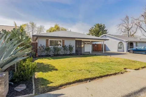 389 Elder St, Vacaville, CA 95688 photo 3