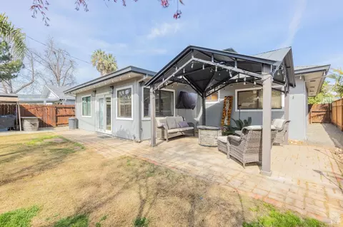 389 Elder St, Vacaville, CA 95688 photo 32