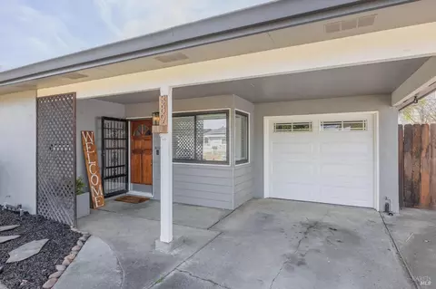 389 Elder St, Vacaville, CA 95688 photo 4