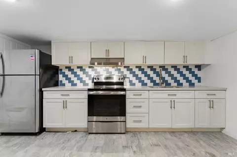 Kitchen - 132 Mountain View Ave, Vallejo, CA 94590 photo 5 of 5