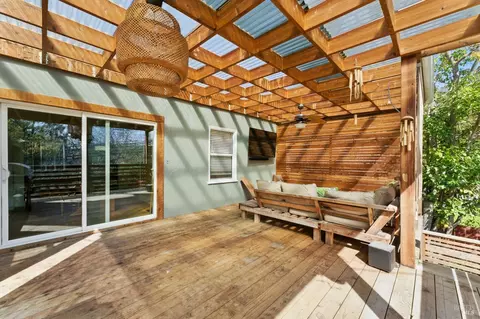 Exterior - 132 Mountain View Ave, Vallejo, CA 94590 photo 6 of 15