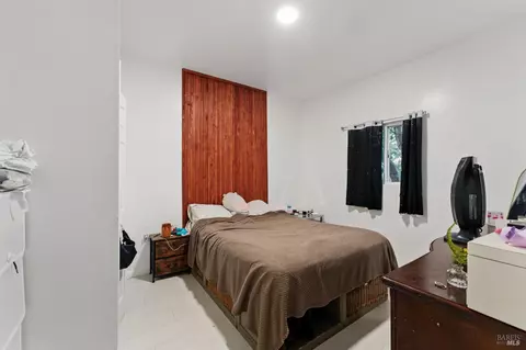 Bedroom - 132 Mountain View Ave, Vallejo, CA 94590 photo 11 of 11