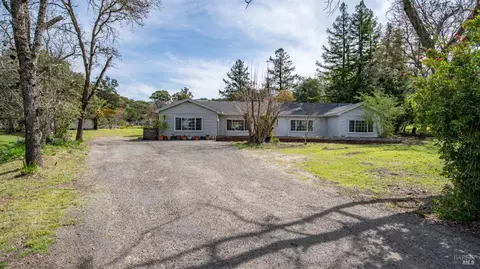 1500 Kawana Ter, Santa Rosa, CA 95404
