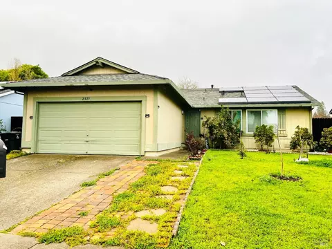 2371 Valley West Dr, Santa Rosa, CA 95401