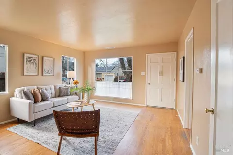 714 Rosewood Ave, Vallejo, CA 94591 photo 3