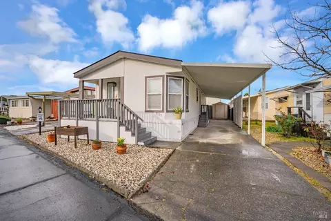 8133 C St, Windsor, CA 95492 photo 2