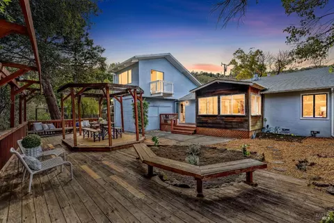 25 Angela Ave, San Anselmo, CA 94960