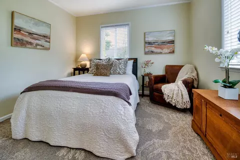 Bedroom - 29 Shell Rd, Mill Valley, CA 94941 photo 3 of 3
