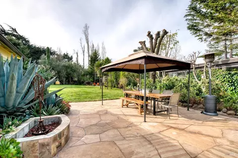 Exterior - 29 Shell Rd, Mill Valley, CA 94941 photo 4 of 11