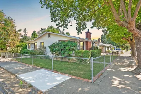 795 N Pine St, Ukiah, CA 95482
