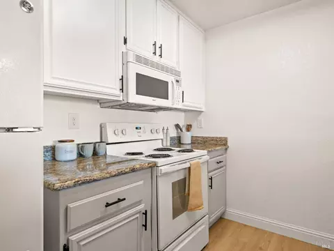 3095 Peppermill Cir, Pittsburg, CA 94565 photo 13