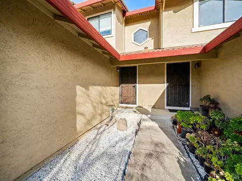 3095 Peppermill Cir, Pittsburg, CA 94565 photo 5