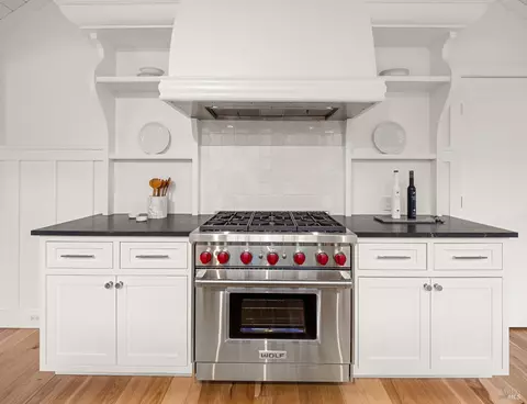 Kitchen - 186 Prospect Ave, Ross, CA 94957 photo 5 of 6