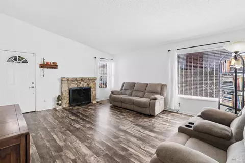 105 Bw Williams Dr, Vallejo, CA 94589 photo 7