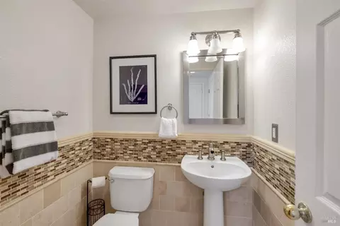 8465 Trione Cir, Windsor, CA 95492 photo 19