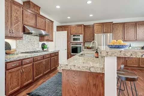 8465 Trione Cir, Windsor, CA 95492 photo 8