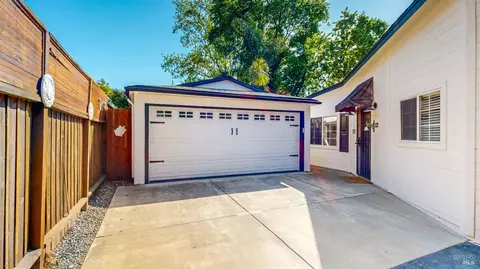 Exterior - 418 W Cotati Ave, Cotati, CA 94931 photo 4 of 29