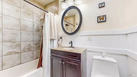 Bath - 418 W Cotati Ave, Cotati, CA 94931 photo 3 of 4