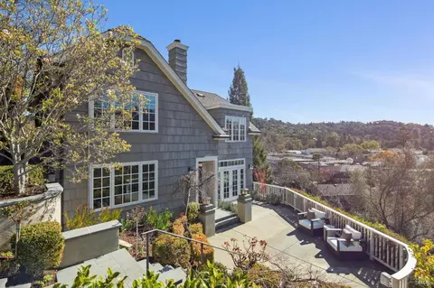 Exterior - 281 A Crescent Rd, San Anselmo, CA 94960 photo 4 of 16