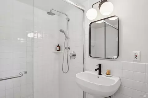 Bath - 281 A Crescent Rd, San Anselmo, CA 94960 photo 8 of 8