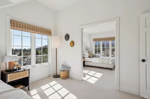 Bedroom - 281 A Crescent Rd, San Anselmo, CA 94960 photo 12 of 15