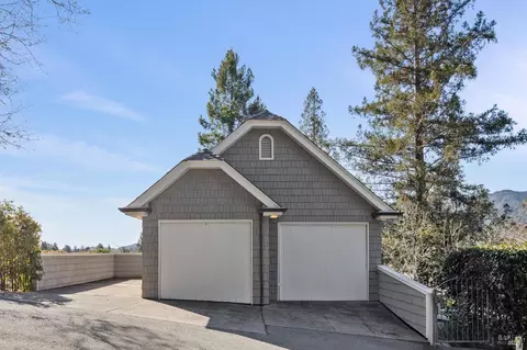 Exterior - 281 A Crescent Rd, San Anselmo, CA 94960 photo 11 of 16